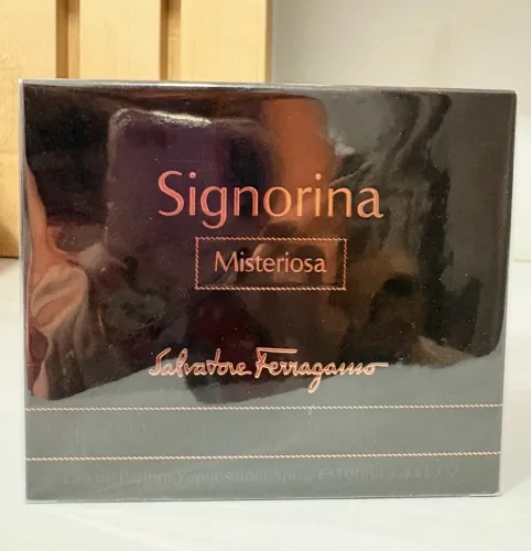 Perfume Signorina Misteriosa