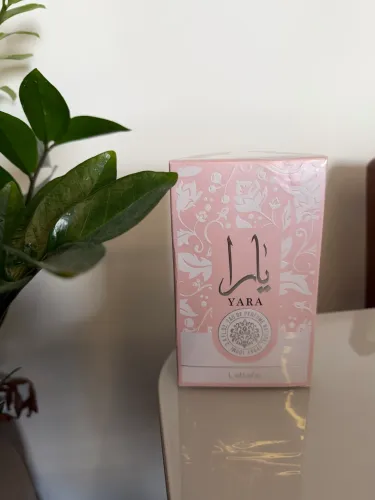 Perfume Yara rosa
