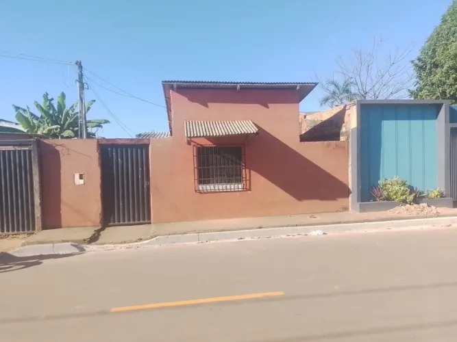Vende-se casa 