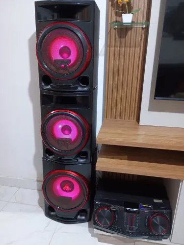 Som LG x-boom 2200 w RMS