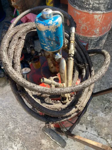 Bomba propulsora para lubrificação de caminhões
