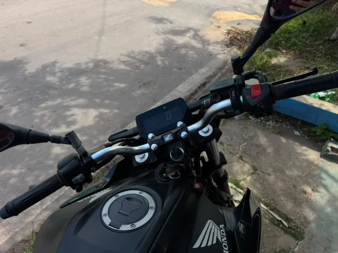 Cb Twister 300f ano 2025