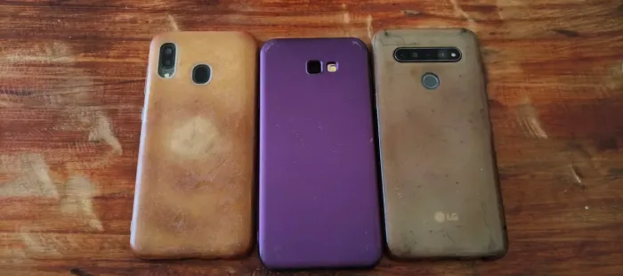 Celular lg e samsumng