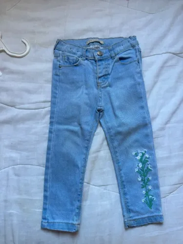 CALCA JEANS INFANTIL 1 ANO SUPER CONSERVADA 