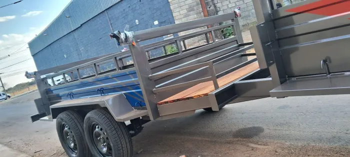 Carretas trucadas pronta entrega, doiseixos