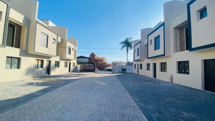 Casa de Condomínio de Luxo à Venda em Campinas-SP na Chácara Primavera: 3 Quartos, 3 Suíte