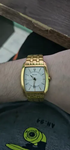 Relógio Bulova banhado a ouro (original)