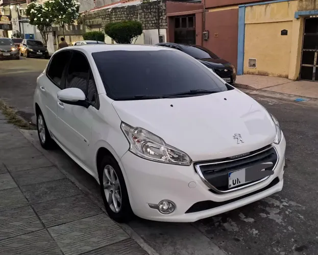 Peugeot 208 Active Pack 1.6 Flex 16V 5P Aut. 2015