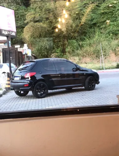 Peugeot 207 X-line 1.4 Flex 8V 3P 2010