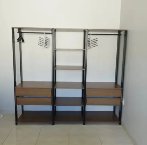 Guarda roupa tipo closet