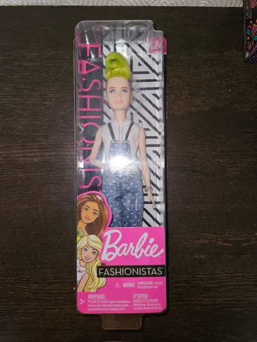 Barbie fashionista 124 lacrada