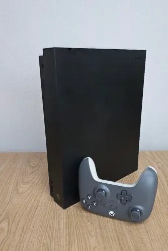 XBOX ONE X | 1TB | SEMINOVO