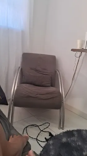 Poltrona cinza valor negociável 
