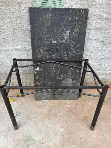 Vendo pedra de mesa ou ela toda