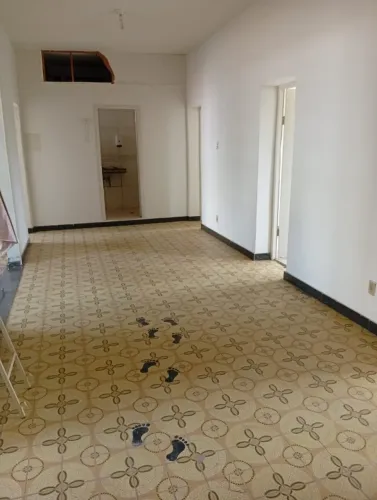 APARTAMENTO E OU SALAS PARA ESCRITORIO  NO CENTRO DE SALINAS-MG 