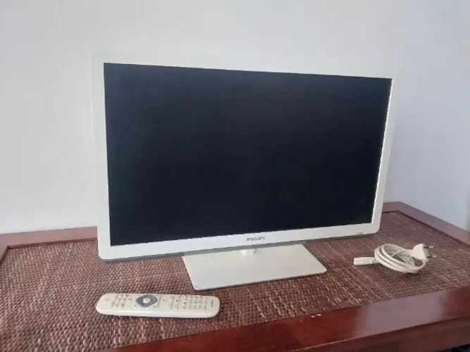 TV Philips LED 24 polegadas