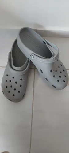 CROCS ORIGINAL   TAM 42/43  M11