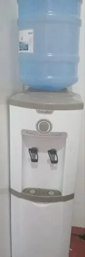 Bebedouro Esmaltec Água gelada