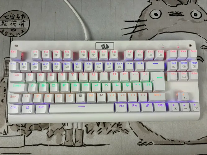 Teclado Redragon Dark Avenger K568W-R