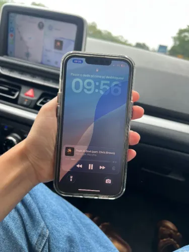 iPhone 16e