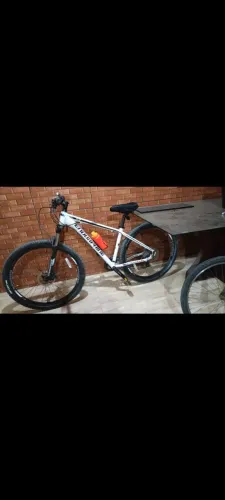 Bicicleta( troca por um Xbox série s)