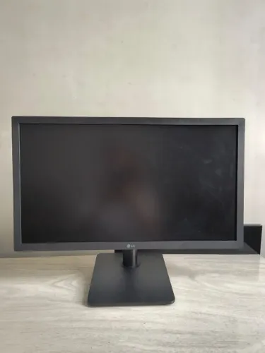 Monitor LG 21,5"
