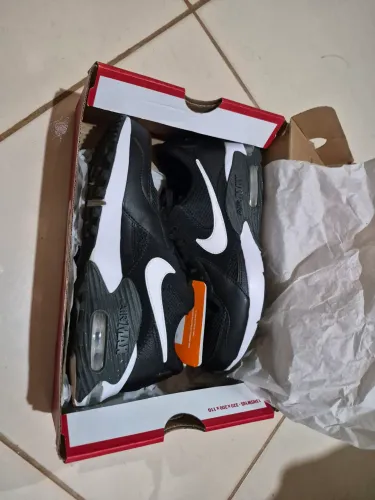 Tênis Nike Air max excee feminino original 38
