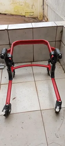 Andador terapêutico treinador