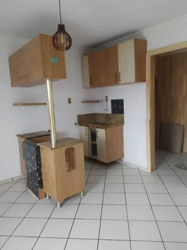 Vendo Kitnet 1/4 com móveis, Condomínio Down Town Flat, Centro