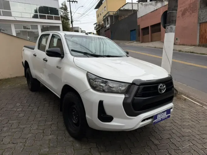 Toyota Hilux CD 4X4 2.8 Diesel Mec. 2021