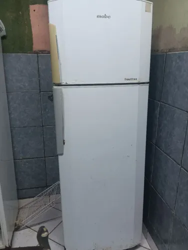Geladeira mabe 