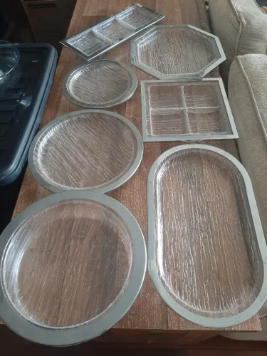 7 Peças de acrílico nervurado com filete de aço inox colado a borda