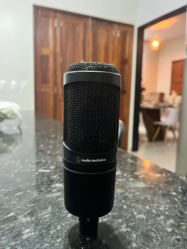 Audio-Technica AT2020 Original - Pouco Usado, Estado de Novo