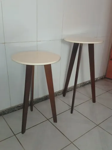 Par mesa de canto