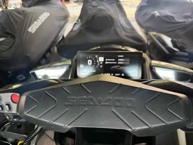 Jetski Seadoo GTX 325 2025