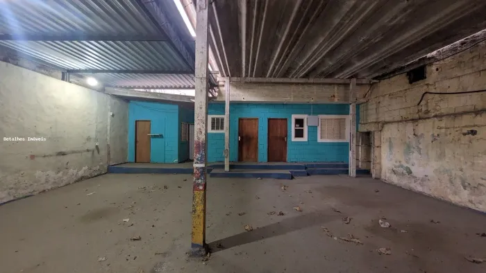 Galpão para Venda em São Sebastião, Industrial, 2 banheiros