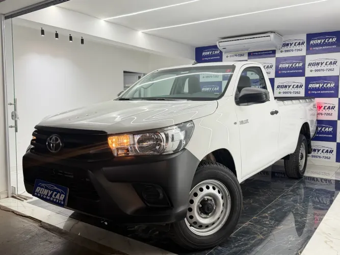 Toyota Hilux CS 4X4 2.8 TDI Diesel Mec. 2025