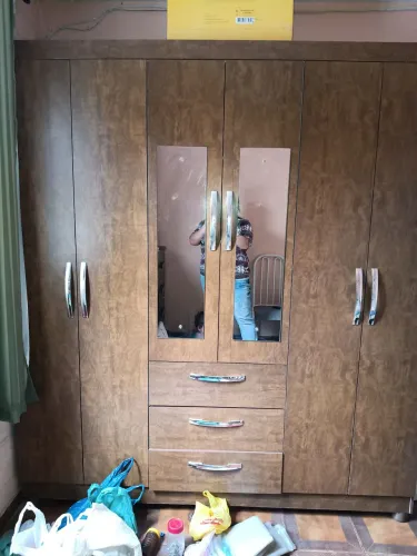 Vendo guarda roupa em ótimo estado