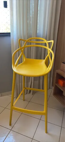 Banqueta Alta Amarela 