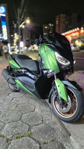 Xmax 250 exclusiva