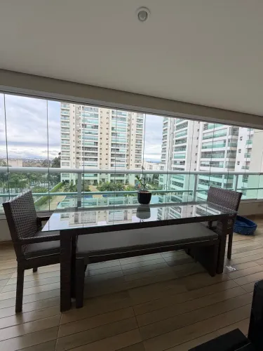 Mesa de Varanda + bancos + 2 cadeiras