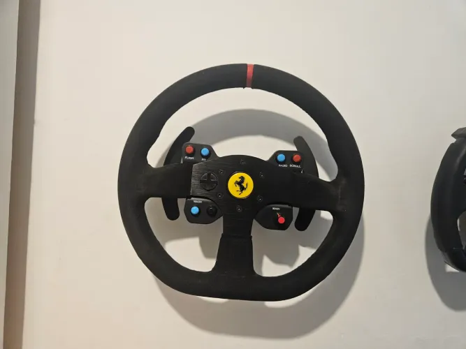 Aro volante thrustmaster ferrari alcantara edition