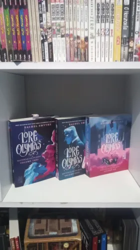 Lore Olympus Volumes 1 ao 3 