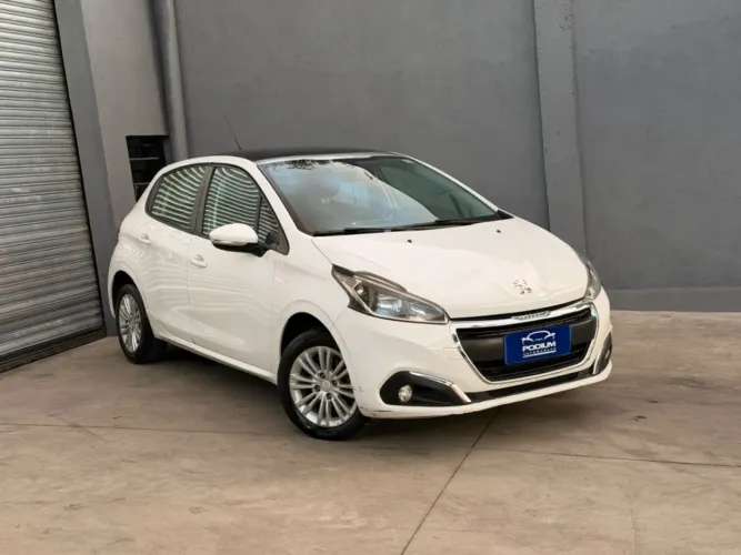 Peugeot 208 Allure 1.2 Flex 12V 5P Mec. 2017