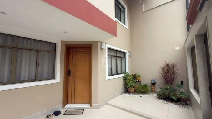 Casa Duplex à Venda em Jardim da Penha, Vitória ES | 4 Quartos com Suíte | Próximo à Acade