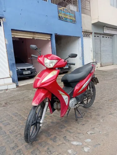 Moto avelloz pronta para andar IPVA 2026 pago