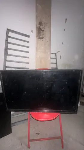 Tv philco 32 retirada de peça