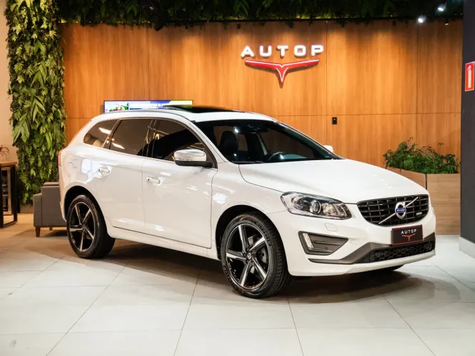 Volvo XC-60 XC 60 T-5 Dynamic 2.0 FWD Turbo Gasolina 4P AUT 2016