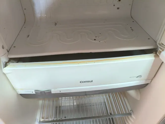 Vende geladeira Consul 320 