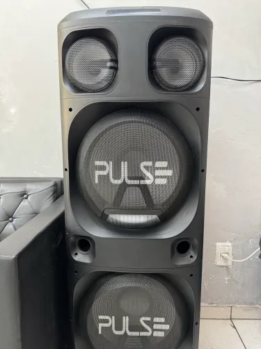 Caixa de som 1400W